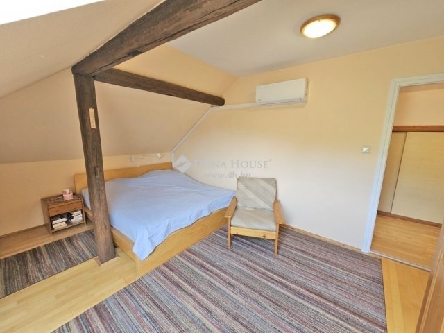 Eladó családi ház, Budapesten, XXI. kerületben 99 M Ft, 4 szobás