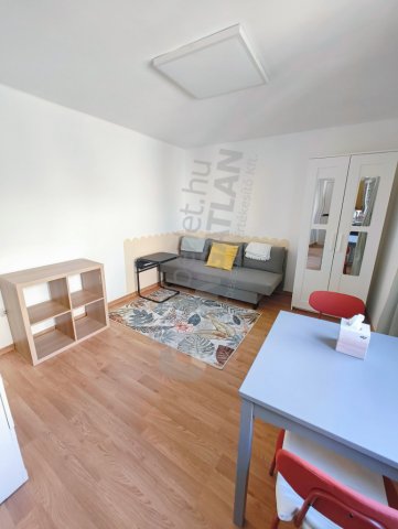 Kiadó téglalakás, albérlet, VII. kerületben, Thököly úton