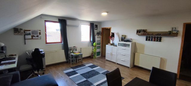 Eladó családi ház, Fóton 92.9 M Ft, 5 szobás