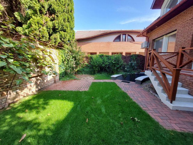 Eladó családi ház, Budapesten, III. kerületben 299 M Ft