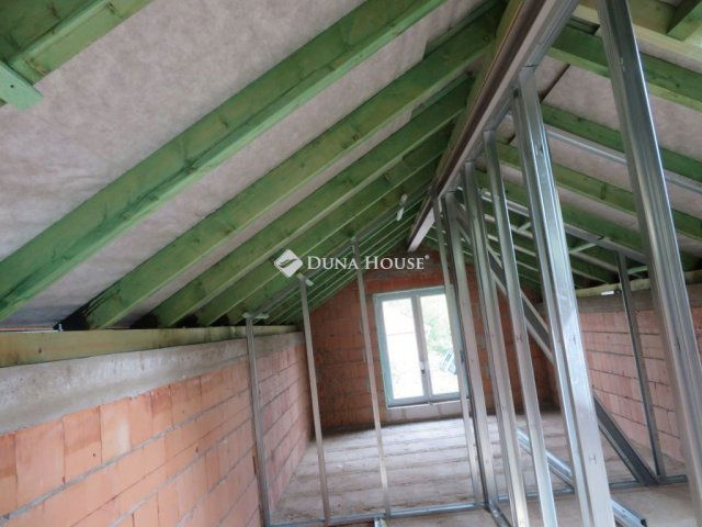 Eladó ikerház, Szegeden 99 M Ft, 3 szobás / költözzbe.hu