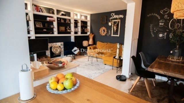 Eladó téglalakás, Budapesten, II. kerületben 102.9 M Ft