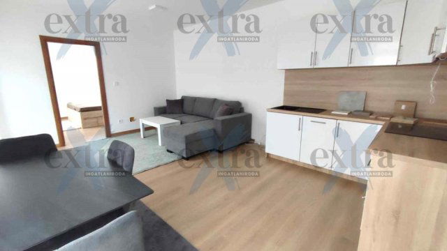 Eladó téglalakás, Tiszaszigeten 37.5 M Ft, 2 szobás