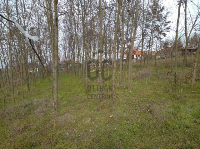Eladó telek, Magyaralmáson 5.9 M Ft / költözzbe.hu