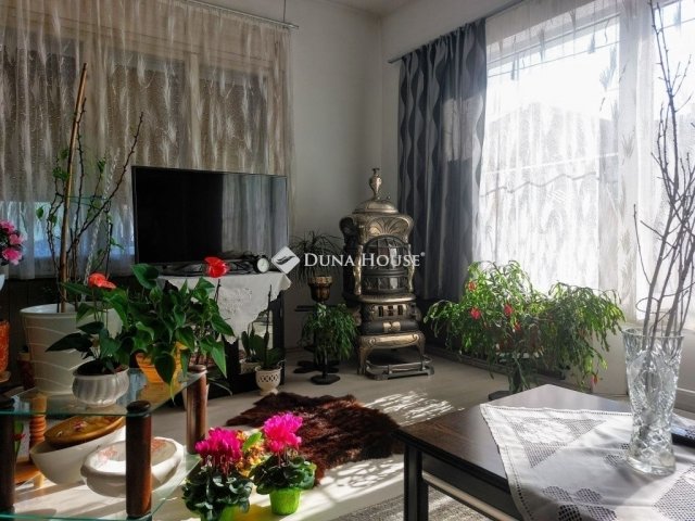 Eladó családi ház, Dunakeszin 119 M Ft, 3 szobás