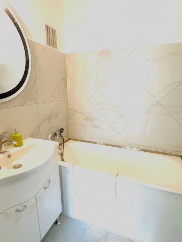 Eladó panellakás, Budapesten, III. kerületben 72.9 M Ft, 2 szobás