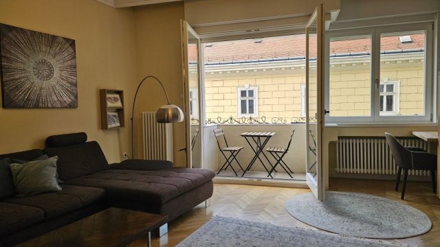 Kiadó téglalakás, albérlet, V. kerületben, Váci utcában