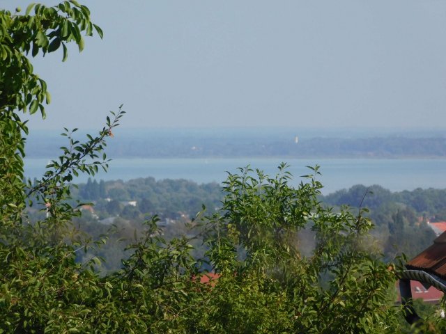 Eladó családi ház, Cserszegtomajon 264.4 M Ft, 8 szobás