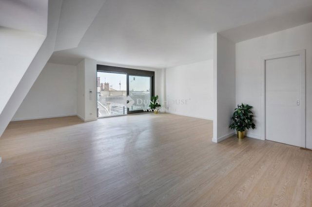 Eladó téglalakás, Budapesten, VI. kerületben 383.8 M Ft