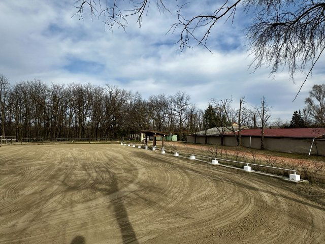 Kiadó mezogazdasagi ingatlan, Fóton 700 E Ft / hó