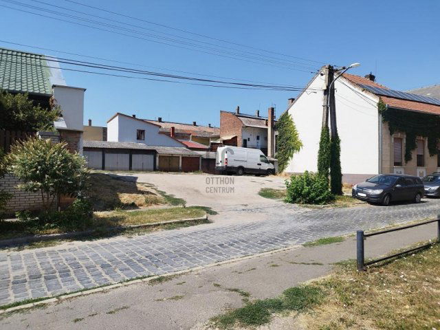 Eladó garázs, Nagykőrösön 3.85 M Ft / költözzbe.hu