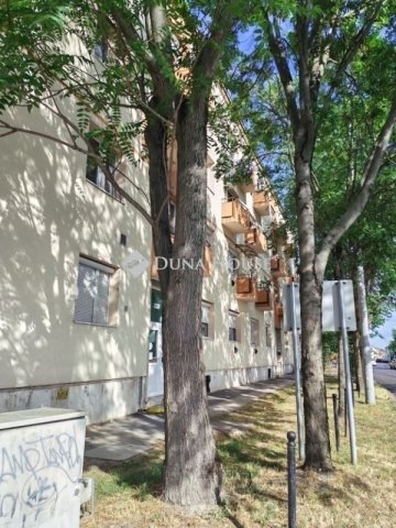 Eladó téglalakás, Kecskeméten 35 M Ft, 1 szobás
