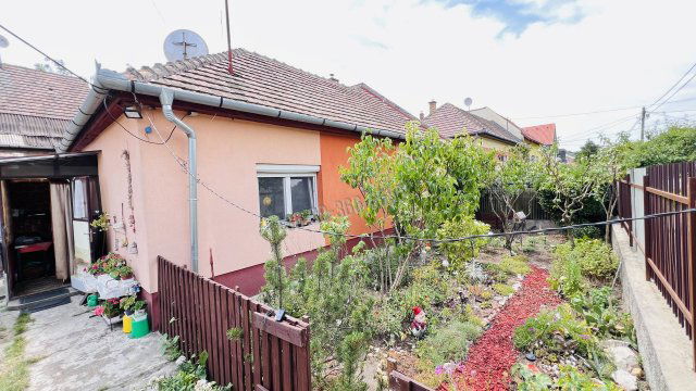 Eladó családi ház, Budapesten, XX. kerületben 64.24 M Ft