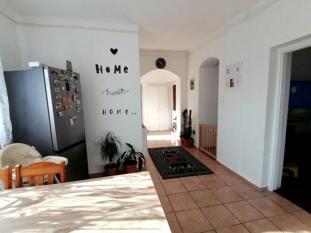 Eladó családi ház, Pusztaszabolcson 59.999 M Ft, 3+1 szobás