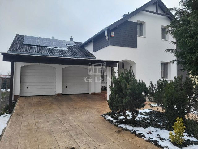 Eladó családi ház, Jákon 156 M Ft, 5 szobás