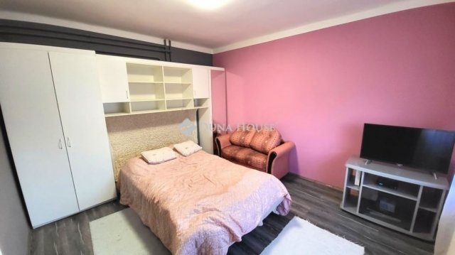 Eladó nyaraló, Gárdonyban 37 M Ft, 2 szobás