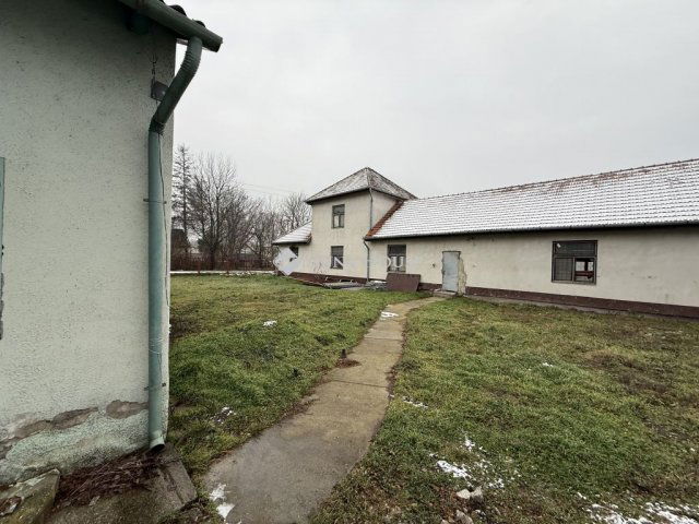 Eladó ipari ingatlan, Cegléden 120 M Ft / költözzbe.hu