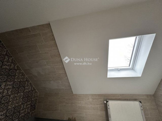 Eladó családi ház, Tamásiban 120 M Ft, 6 szobás