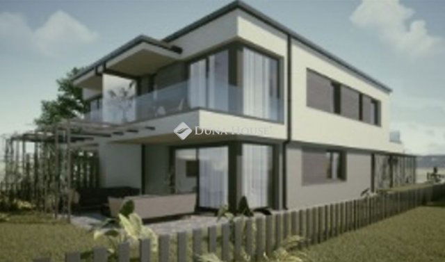 Eladó családi ház, Debrecenben 130 M Ft, 4 szobás