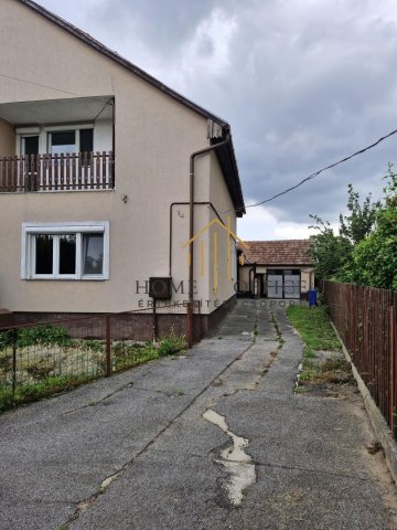 Eladó ikerház, Debrecenben 79.9 M Ft, 5 szobás