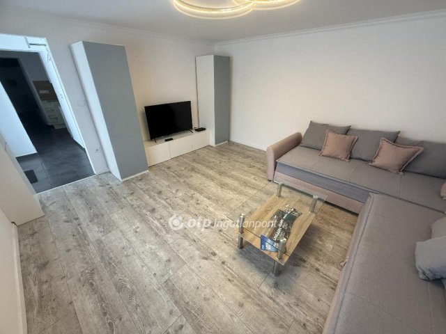 Eladó családi ház, Balatonbogláron 75 M Ft, 2 szobás