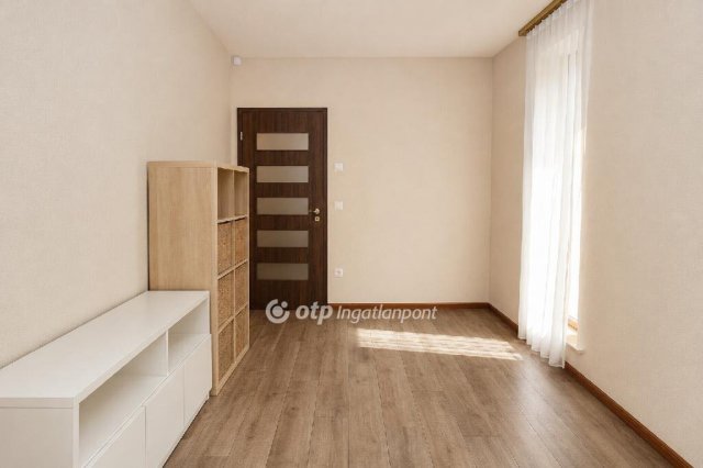 Eladó családi ház, Ráckevén 169.9 M Ft, 6 szobás
