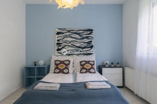 Eladó téglalakás, Budapesten, VII. kerületben 135 M Ft, 4 szobás