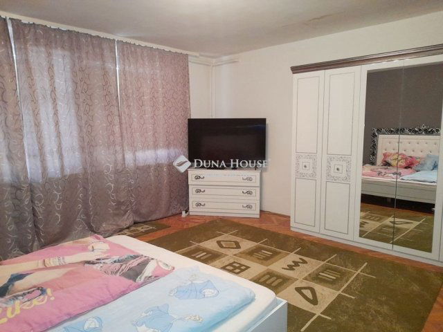 Eladó családi ház, Gödöllőn 280 M Ft, 7 szobás