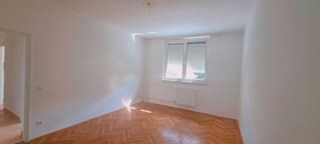 Eladó téglalakás, Székesfehérvárott 47 M Ft, 2 szobás