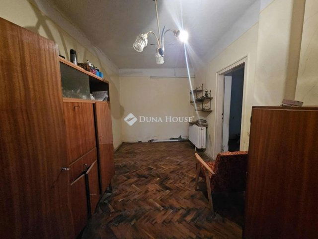 Eladó családi ház, Gárdonyban 35 M Ft, 2 szobás