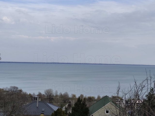 Eladó családi ház, Balatonalmádiban 139 M Ft, 5 szobás