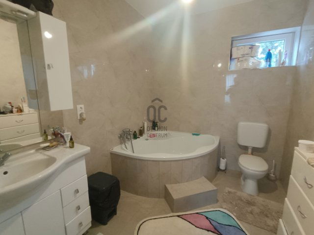 Eladó családi ház, Kartalon 155 M Ft, 6 szobás