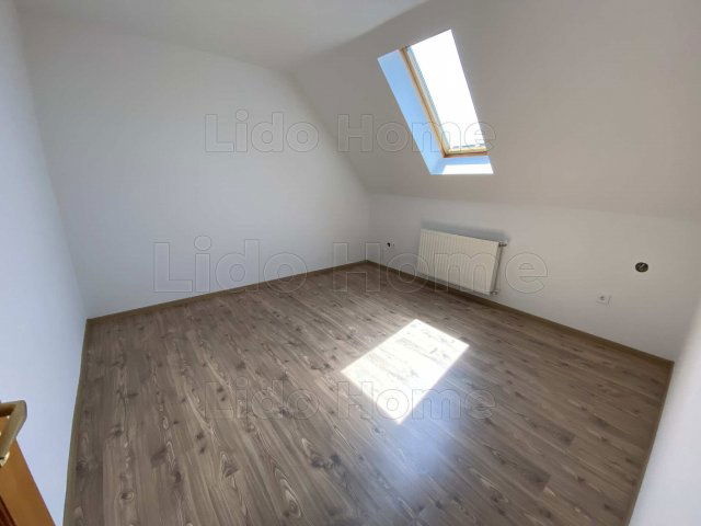 Eladó családi ház, Balatonszárszón 105 M Ft, 6 szobás