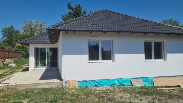 Eladó családi ház, Érden 109 M Ft, 5 szobás