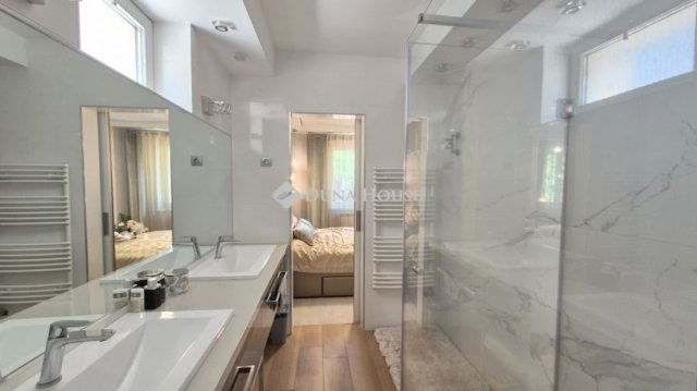 Eladó családi ház, Kecskeméten 199 M Ft, 4 szobás