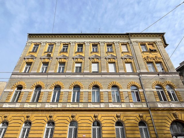 Eladó téglalakás, Budapesten, VIII. kerületben 140 M Ft