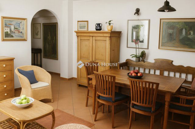 Eladó téglalakás, Budapesten, VI. kerületben 211 M Ft, 4 szobás