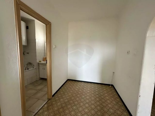 Eladó téglalakás, Gödöllőn 79 M Ft, 2 szobás