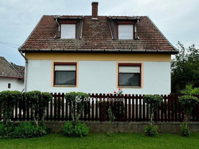 Eladó családi ház, Tiszafüreden 46 M Ft, 3+1 szobás