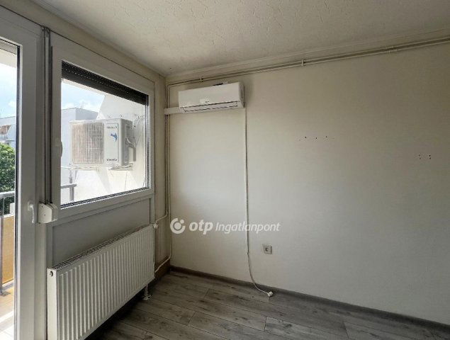 Eladó panellakás, Siófokon 47.5 M Ft, 2 szobás