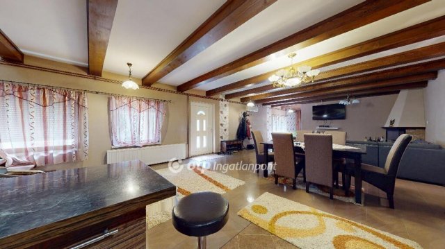 Eladó családi ház, Tiszakóródon 26.7 M Ft, 5 szobás