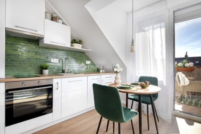 Eladó téglalakás, Budapesten, XIV. kerületben 81.7 M Ft