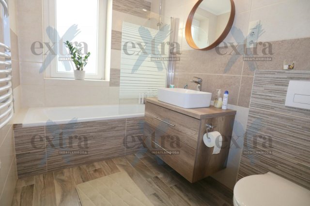 Kiadó téglalakás, albérlet, Szegeden 250 E Ft / hó, 3 szobás