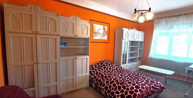 Eladó családi ház, Eszteregnyén 44.9 M Ft, 5 szobás