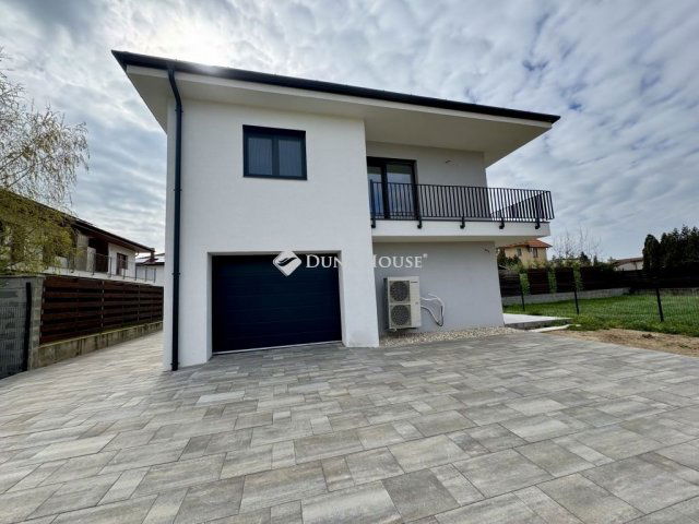 Eladó családi ház, Balatonfüreden 259 M Ft, 6 szobás