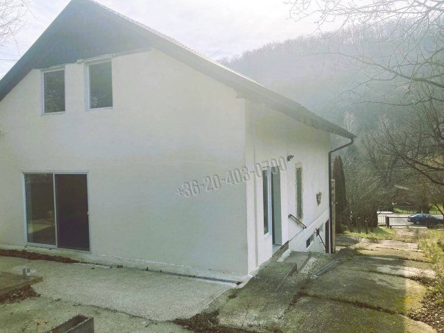 Eladó családi ház, Nagymaroson 64.9 M Ft, 2 szobás