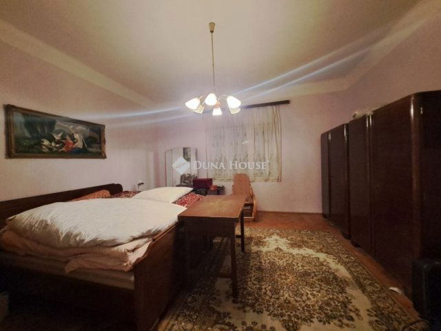 Eladó családi ház, Töttösön 18 M Ft, 4 szobás