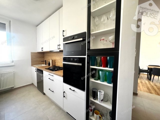 Eladó téglalakás, Kecskeméten 47.9 M Ft, 2 szobás