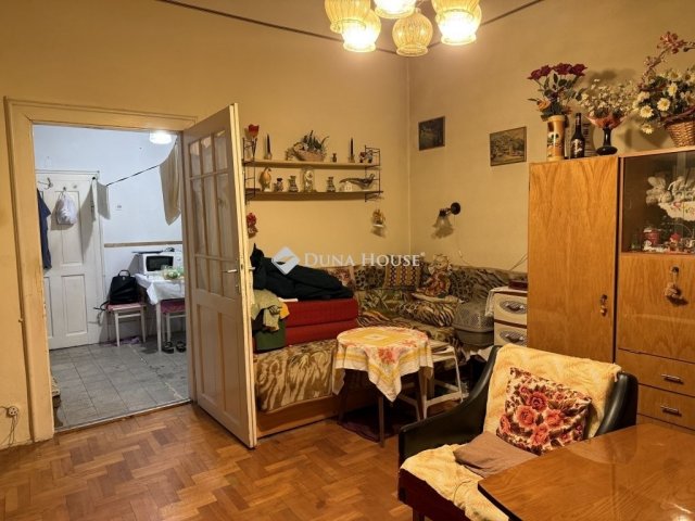 Eladó családi ház, Budapesten, XX. kerületben 30 M Ft, 1 szobás