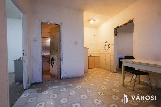 Eladó családi ház, Tahitótfalun 38.9 M Ft, 2 szobás